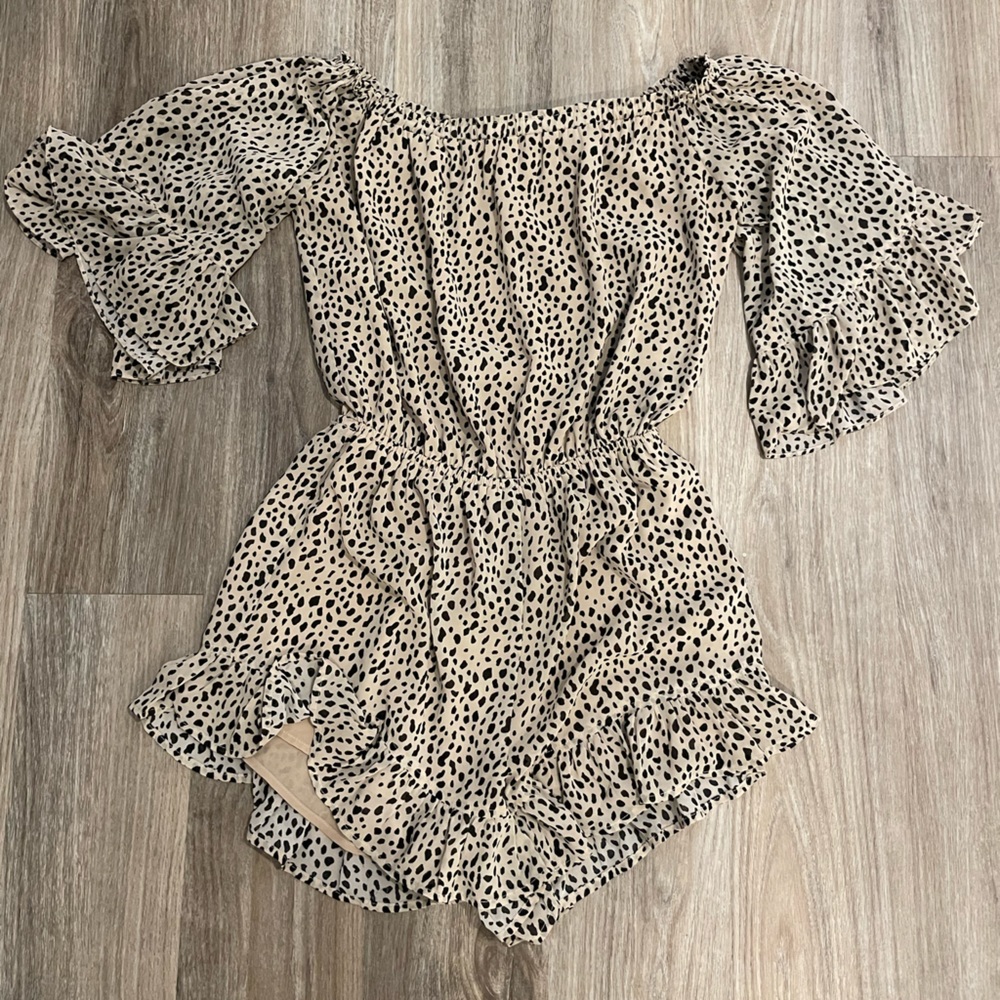 Patterned romper
